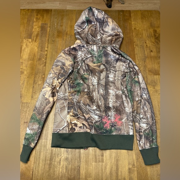 Women’s Under Armour camouflage zip up sweatshirt - Picture 5 of 5